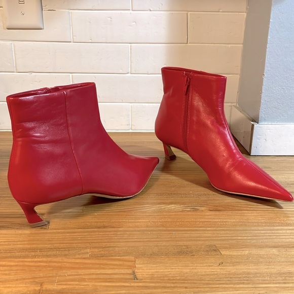 Gianni Bini Shoes - NWOB Gianni Bini Booties Red Leather Georgina Pointed Toe Kitten Heels Size 8.5